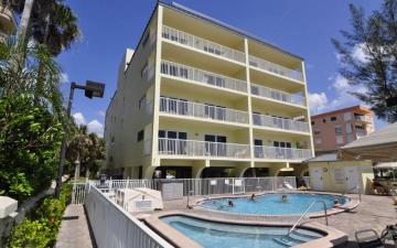 Indean Shores Beach Side Pool