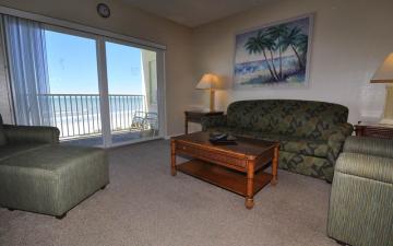 Gulf/Beach Side Dining Area