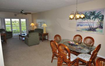 Bay Side Dining and Living Areas