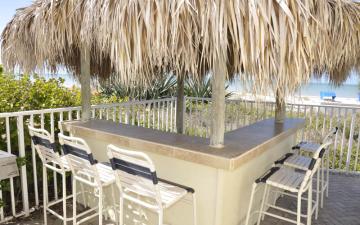 Bay Side Tiki Hut/Bar